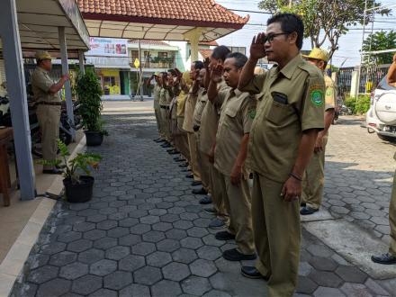 Apel Rutin Senin Pagi Pamong Desa Ngestiharjo